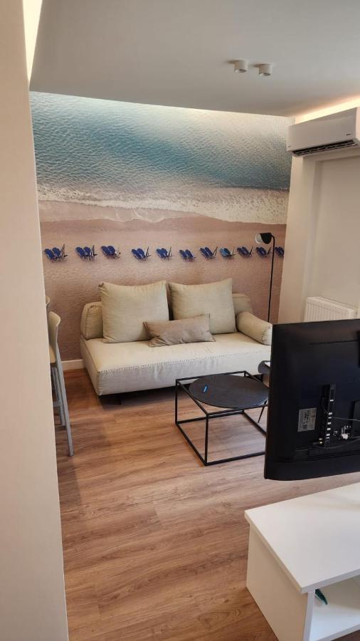 Renovated Apartment With Roof Garden Access, 15 M Walk To Acropolis Афины Экстерьер фото