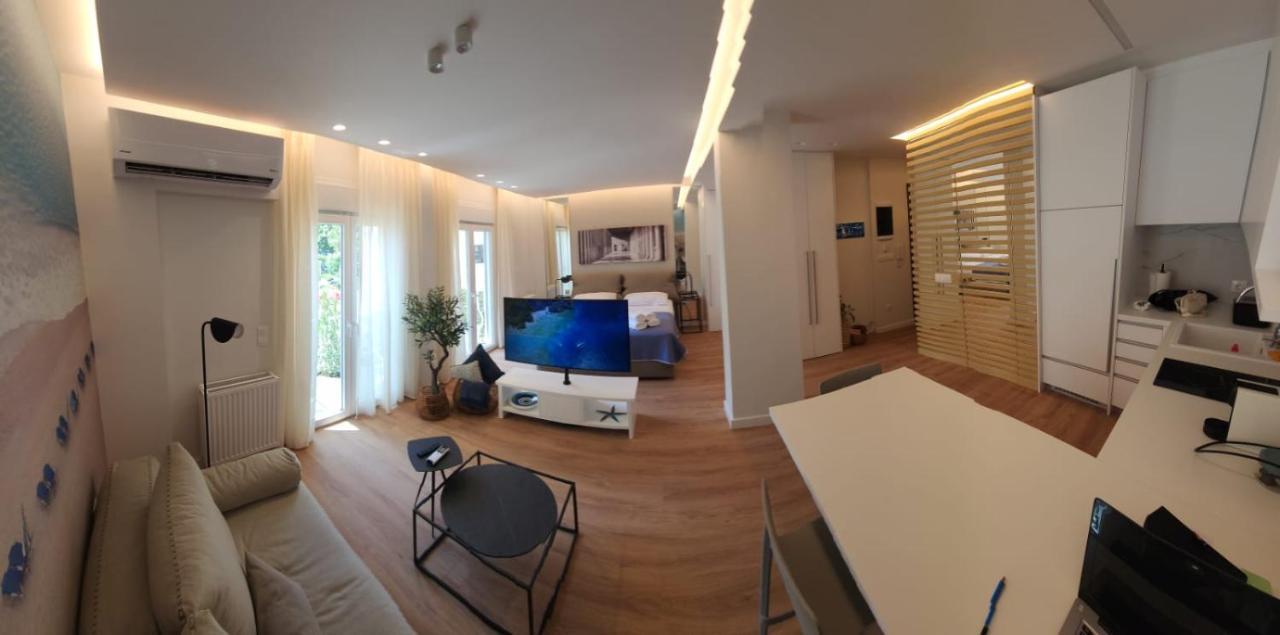 Renovated Apartment With Roof Garden Access, 15 M Walk To Acropolis Афины Экстерьер фото