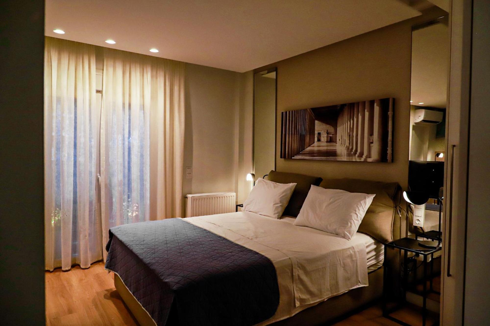 Renovated Apartment With Roof Garden Access, 15 M Walk To Acropolis Афины Экстерьер фото